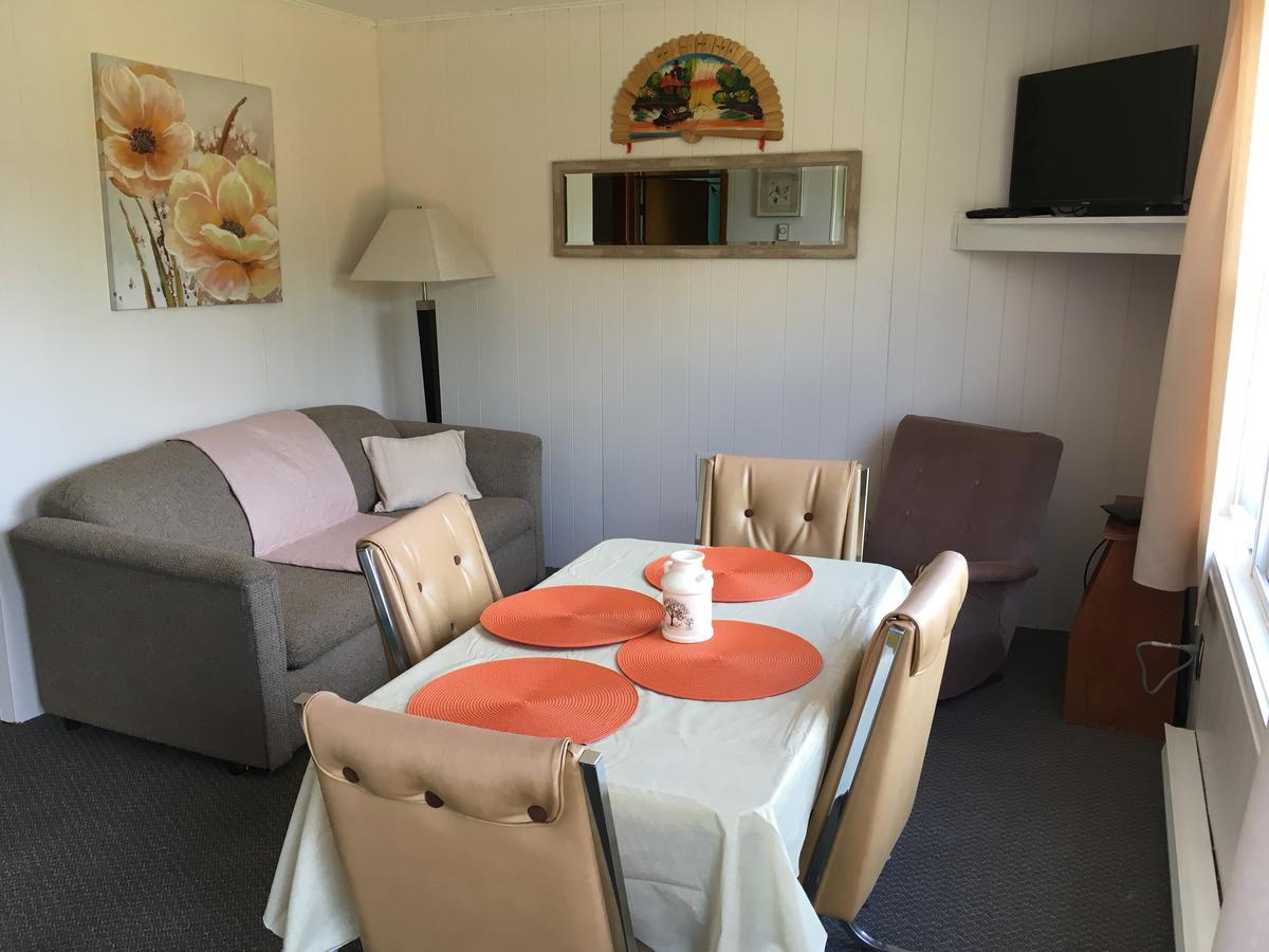 Wingspread Cottages Stanley Bridge Экстерьер фото